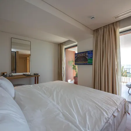 Vale Hotel 4*